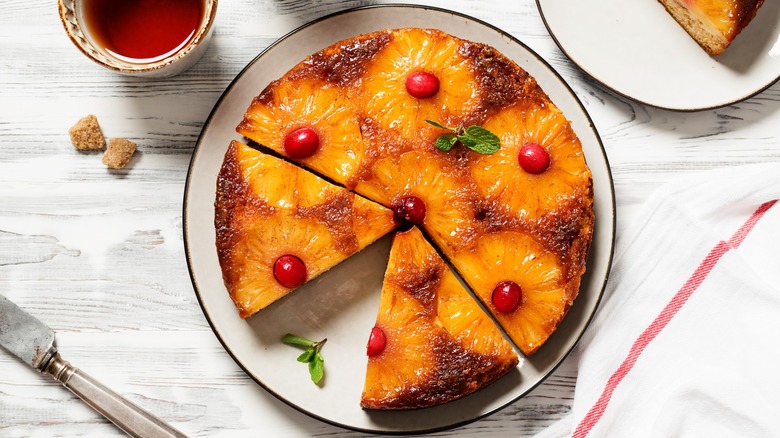 Pineapple upside down cake