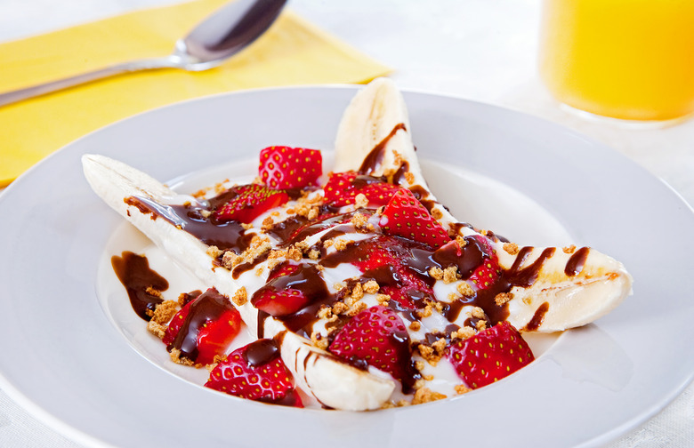 Grilled Banana Split Sundaes