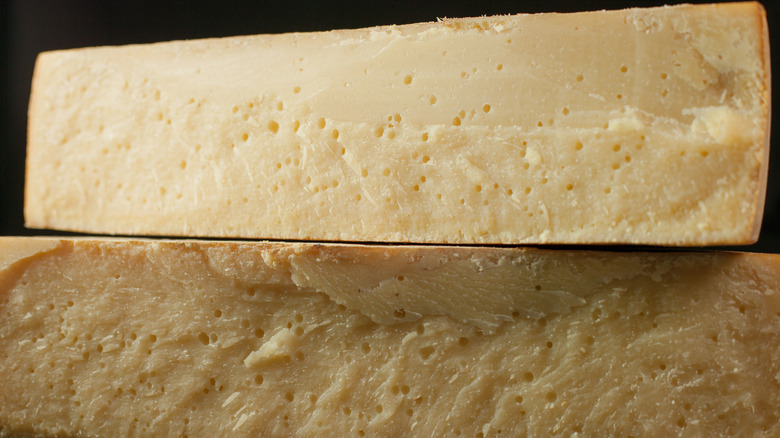 A stack of bagoss cheese