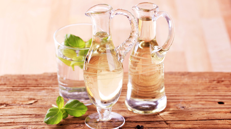 White wine vinegar