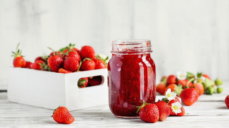 jar strawberry preserves fresh strawberries