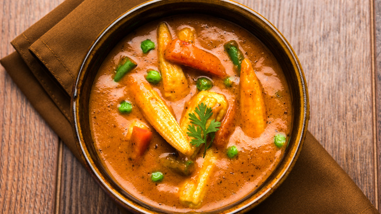 vegetable soup with baby corn