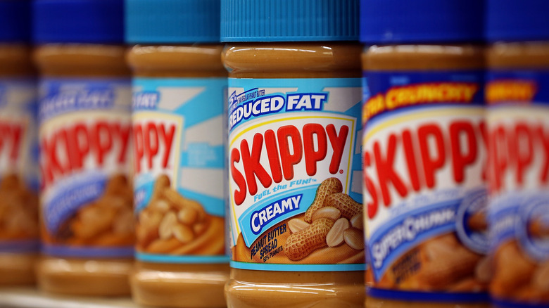 jars Skippy peanut butter