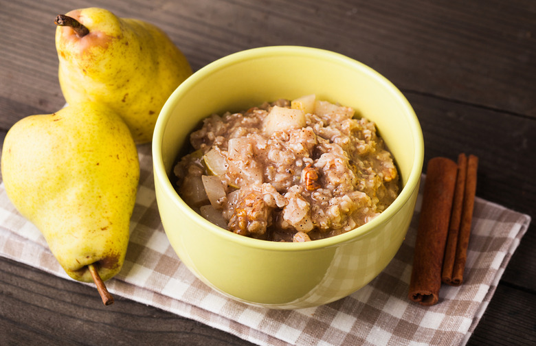 Cinnamon Slow-Cooker Oatmeal