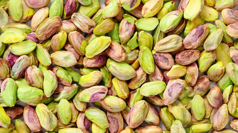 shelled pistachios