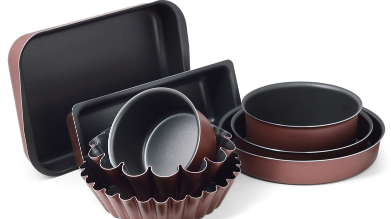 Various sized baking pans