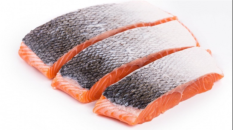 salmon filet slices