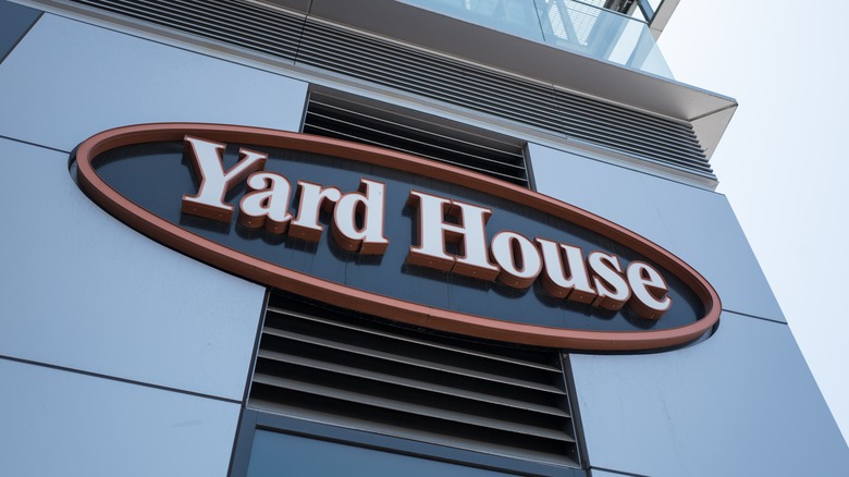 Yard House sign