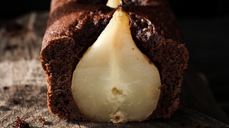 gingerbread pear cake