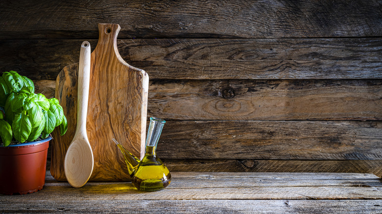 Wooden cutting board