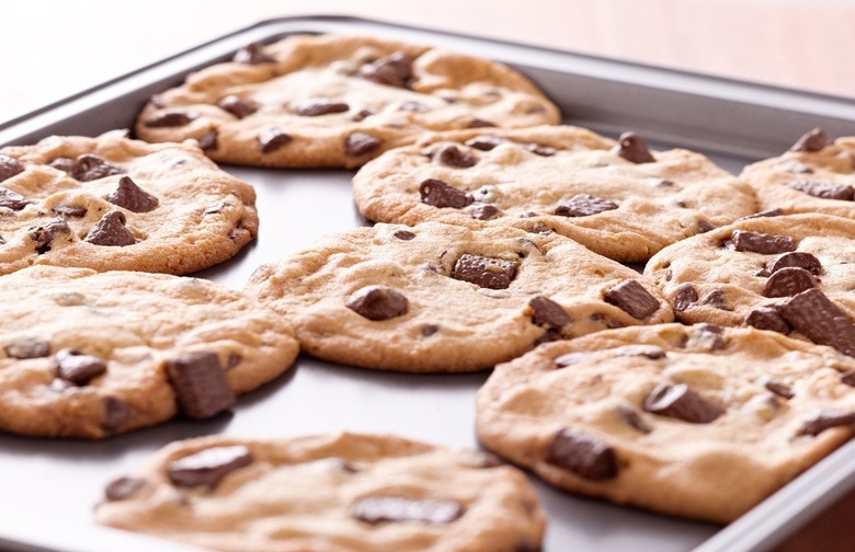 Vanilla Chocolate Chip Cookies