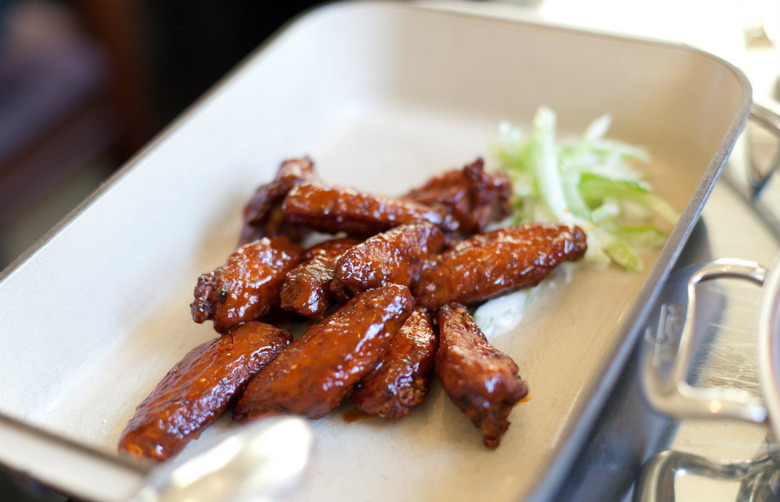 Spicy Peach Salsa Chicken Wings