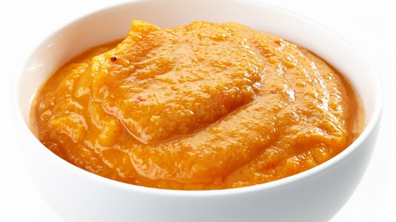 Pureed carrots in a dish
