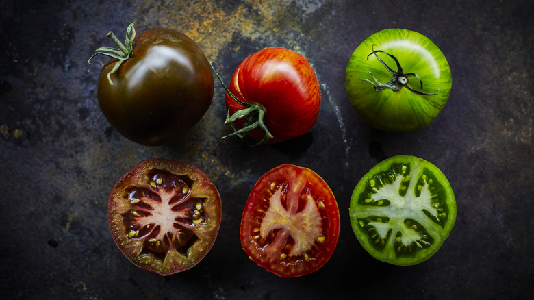 Different colored tomatoes