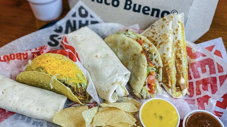 Taco Bueno food