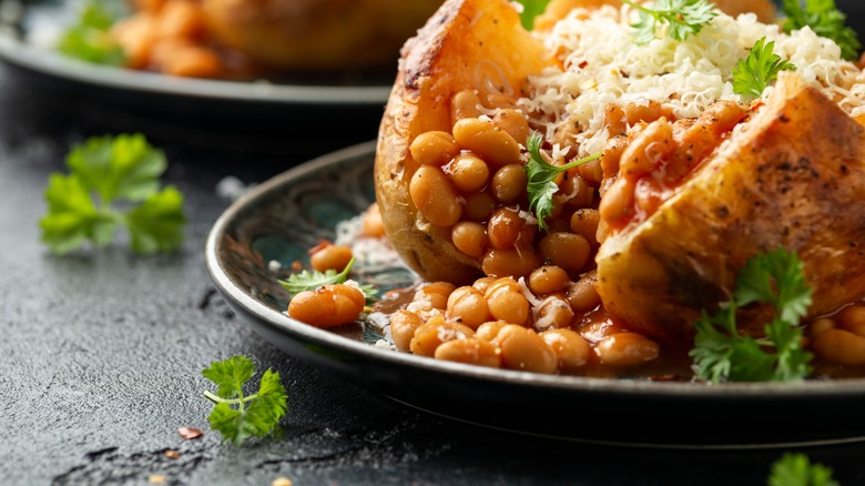 Jacket potato with baked beans