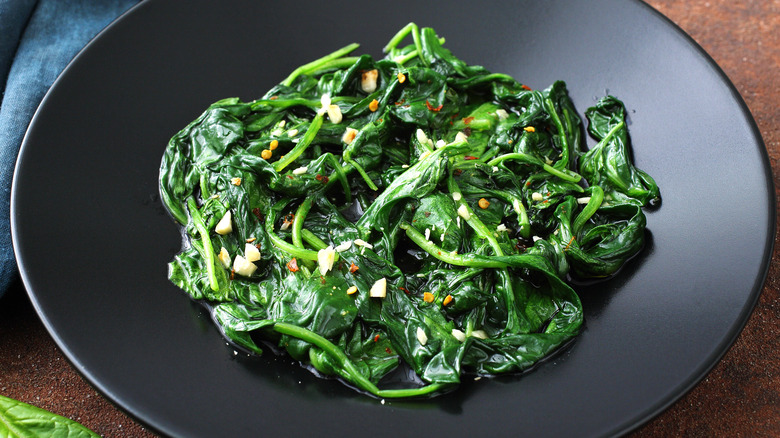 Plate of seasoned spinach