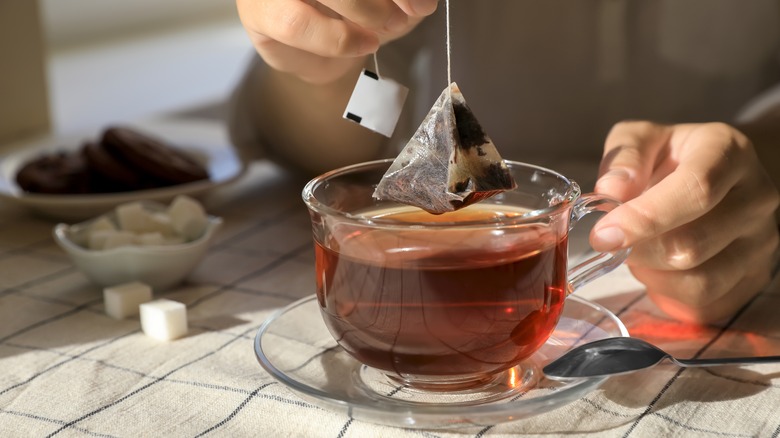 steeping a teabag