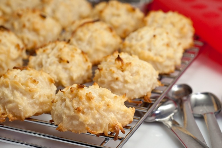 Paleo Macaroons