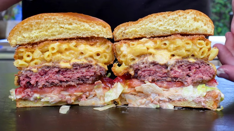 Mac & cheese-topped burger