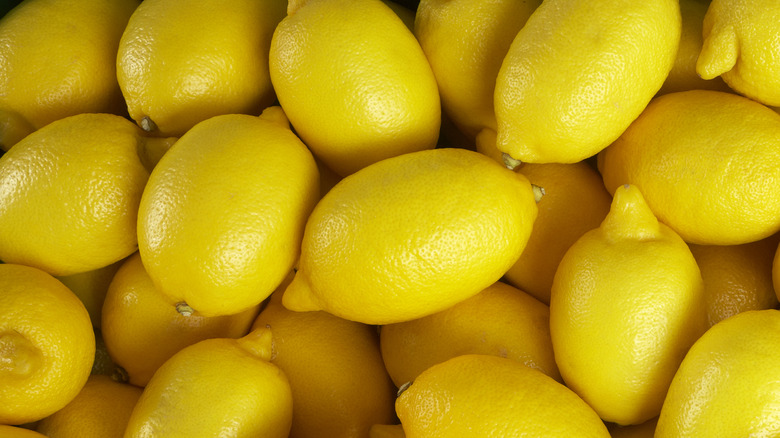 Fresh lemons