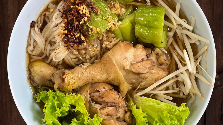 thai chicken drumstick noodle