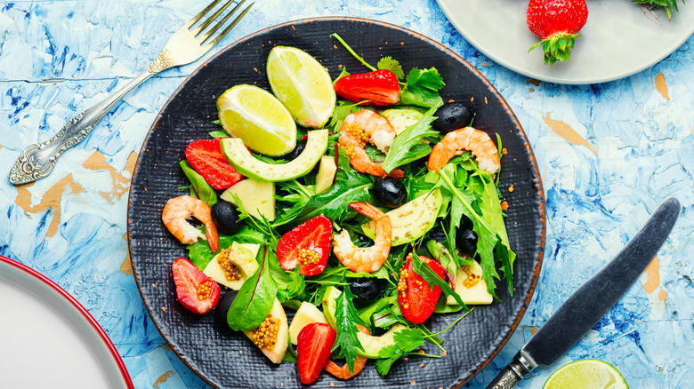 salad with shrimp