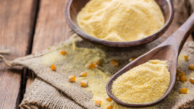 cornmeal in wooden bowl