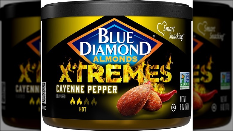 Blue Diamond Cayenne Pepper almonds can