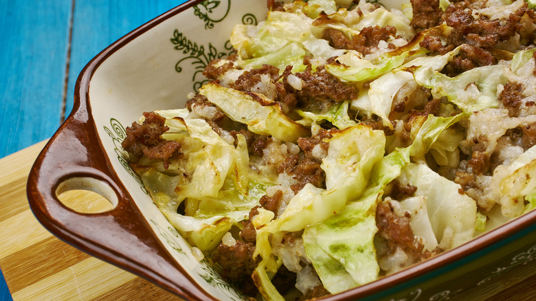Cabbage and meat casserole