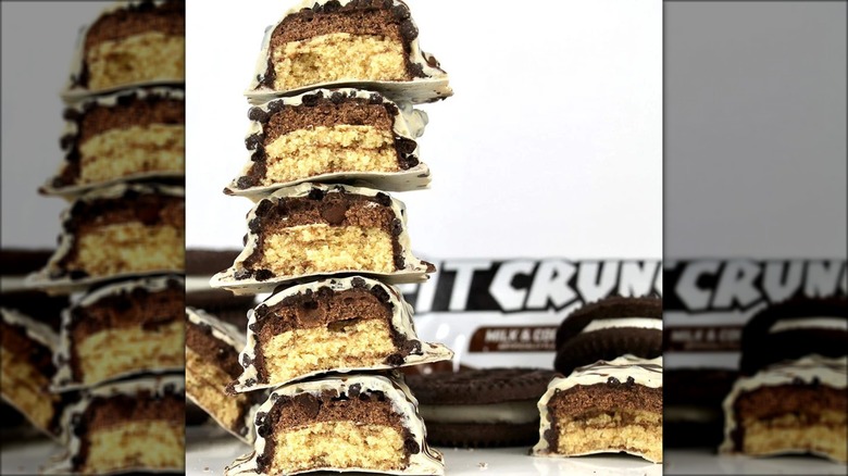 FITCRUNCH bars stacked up