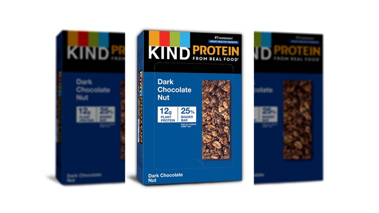 A box of Kind bars