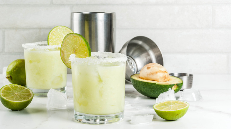 Avocado and lime margarita