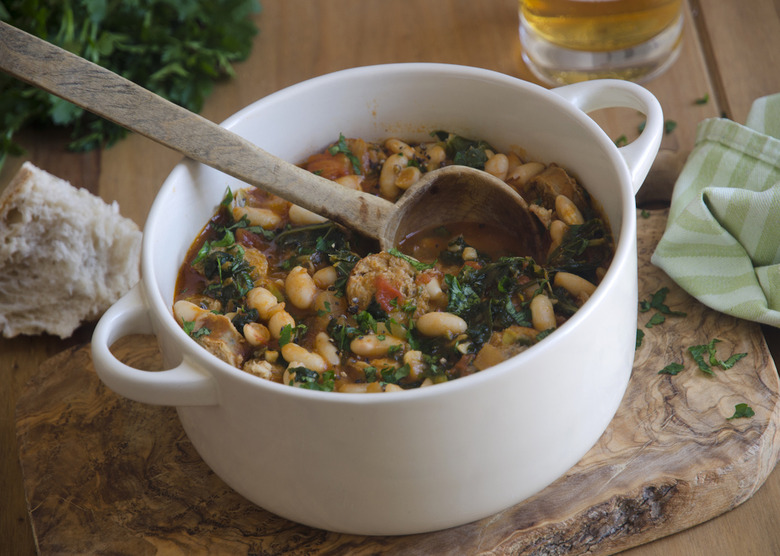 Simmered Kale with Bacon and White Beans 