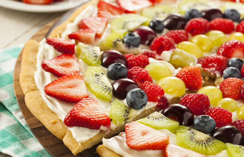 Fruit-Topped Sugar Cookie Dessert Pizza