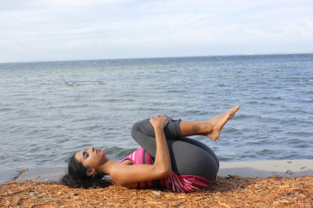 Apanasana (knee to chest pose)