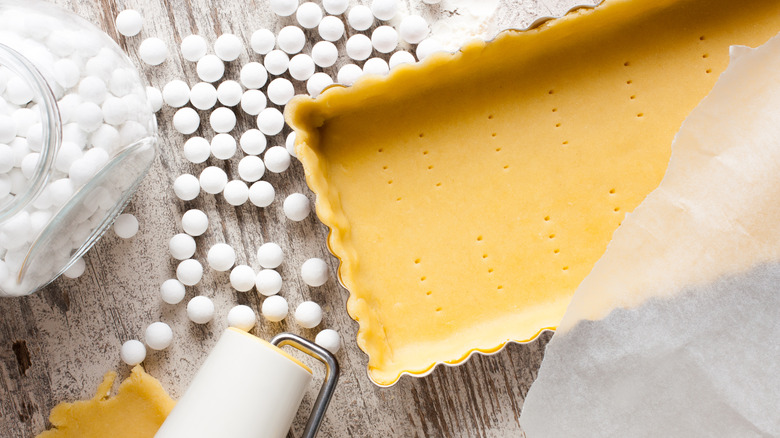 pie crust with baking beans