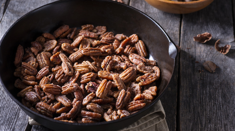 glazed pecans in skillet