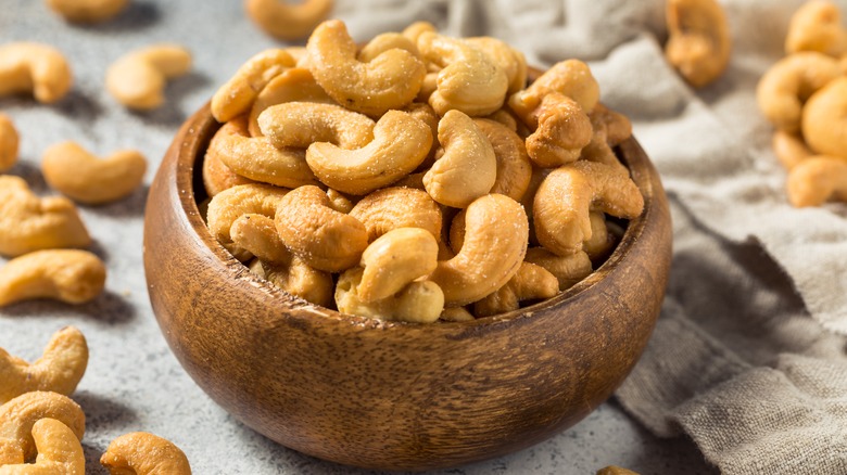 bowl of salted cashews