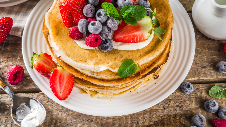 Custard and berry pancakes