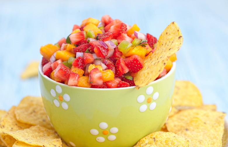 Sweet Berry Salsa With Cinnamon Chips