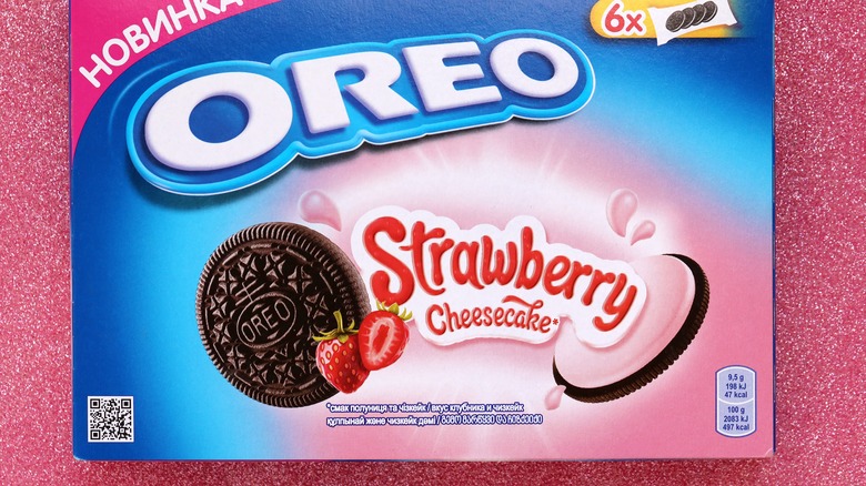 Strawberry Cheesecake Oreo