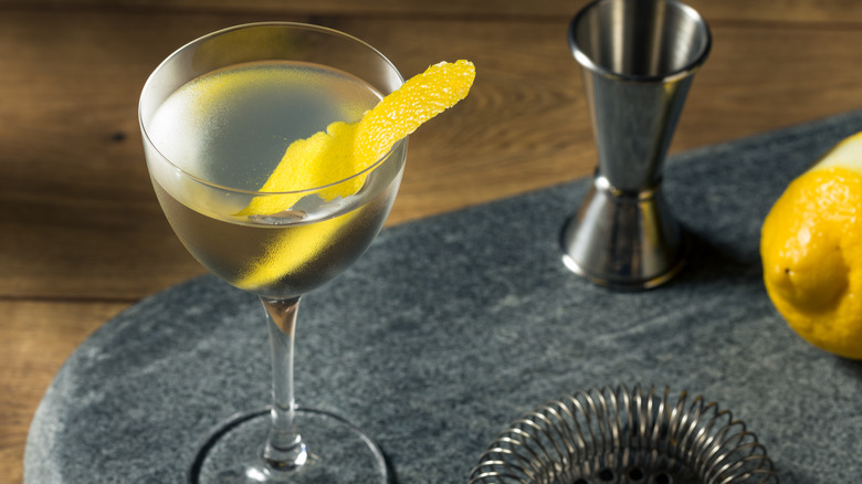 Vesper cocktail