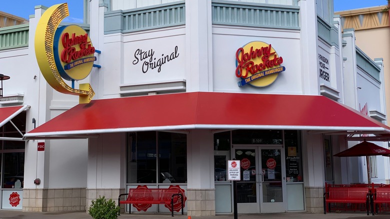 Johnny Rockets restaurant exterior