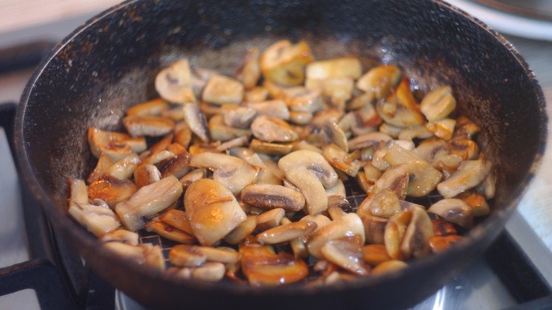 pan with chopped mushrooms