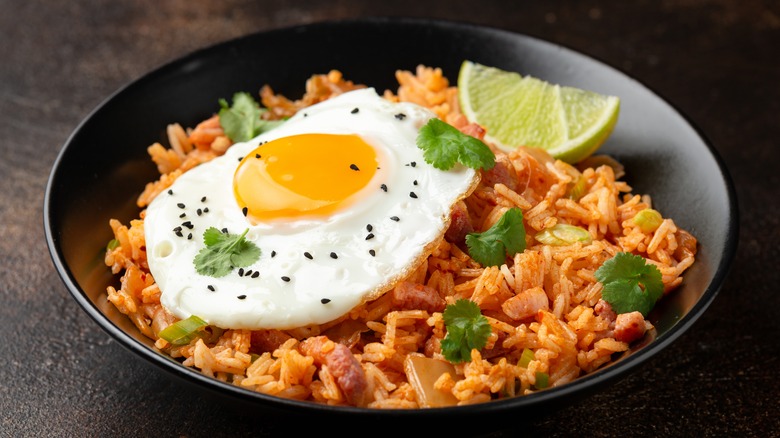 Fried rice in bowl 