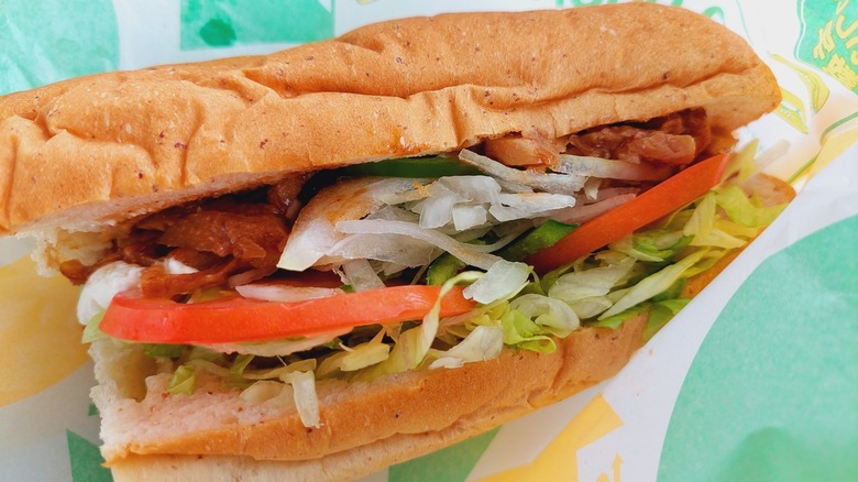 Subway grilled chicken sandwich