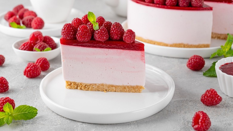 No bake raspberry cheesecake