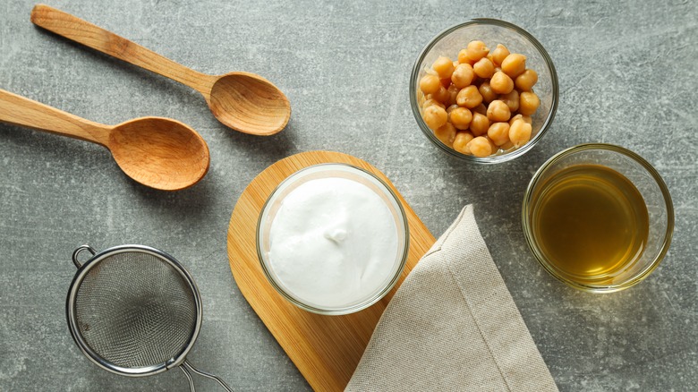 Aquafaba meringue and chickpeas