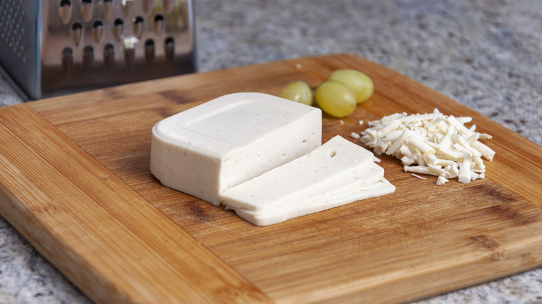 vegan mozzarella on cutting board